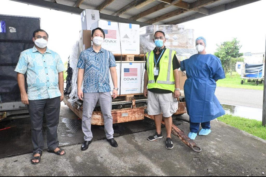 Clearance of vaccines from the Faleolo Airport. - Radio Samoa